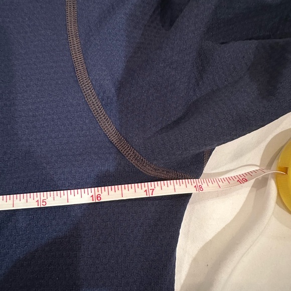 Helly Hansen base layer shirt - Picture 5 of 5